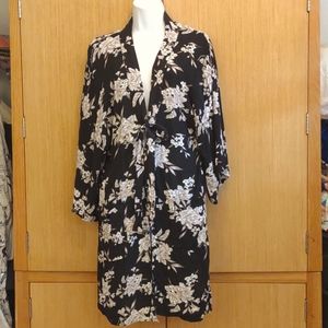 Spiritual Gangster SZ One Size Black Floral Robe/ Kimono.